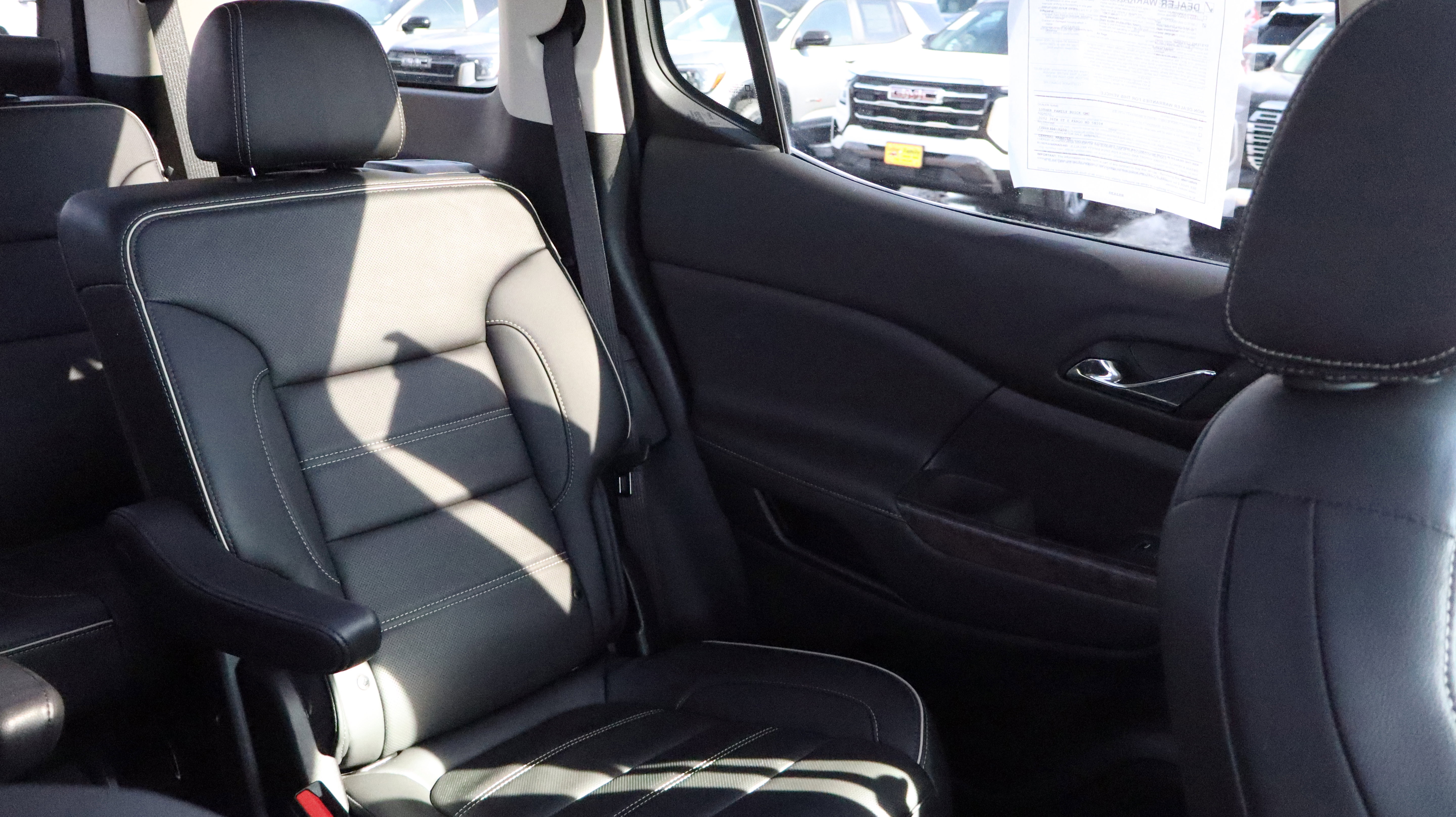 Certified 2023 GMC Acadia Denali w/ Denali Ultimate Package image 12