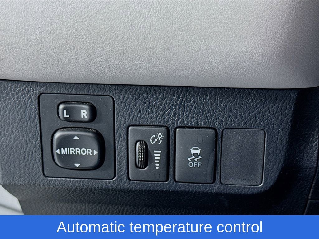 Used 2013 Toyota RAV4 Limited image 12