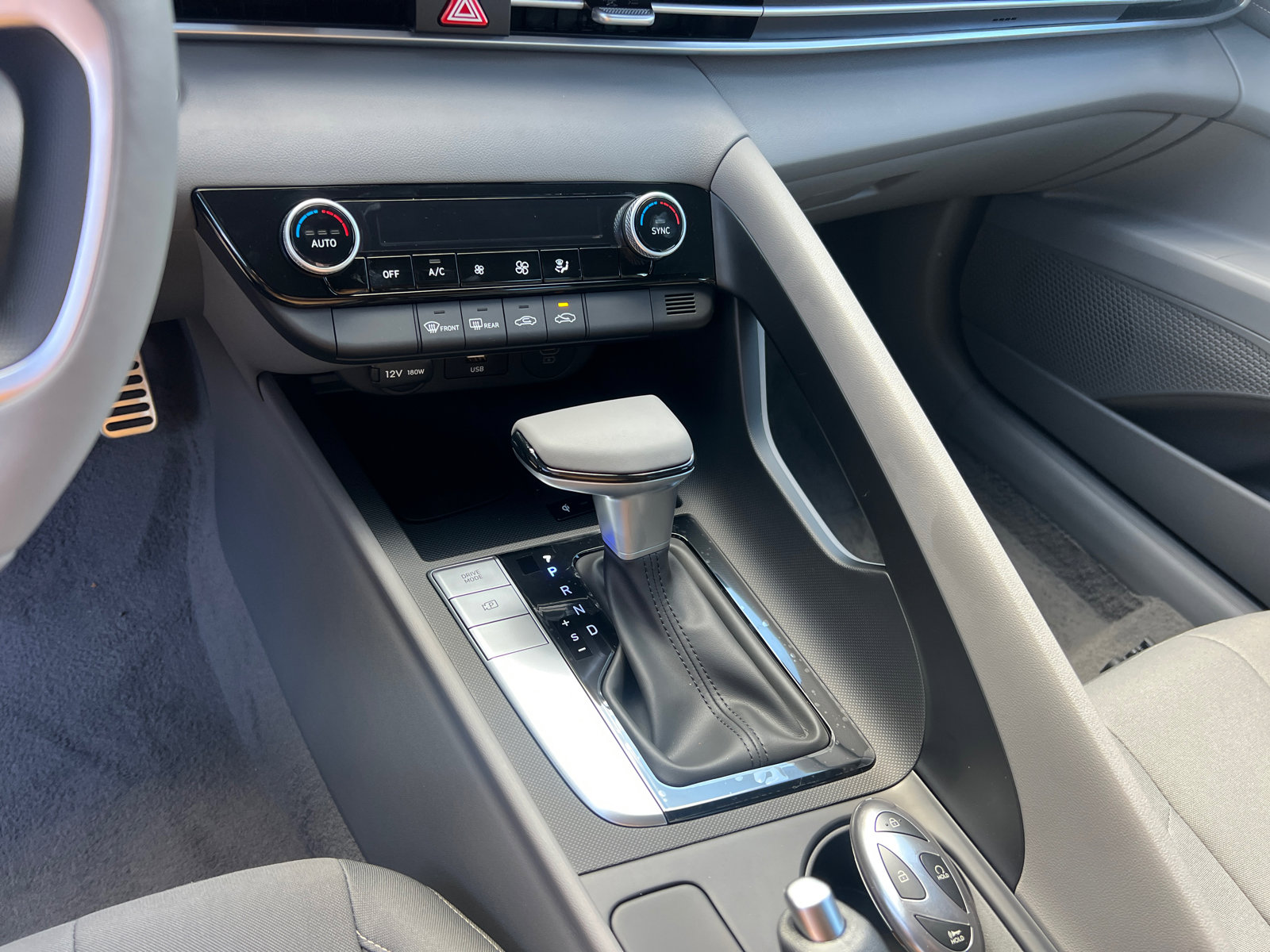 New 2026 Hyundai Elantra Sport image 21