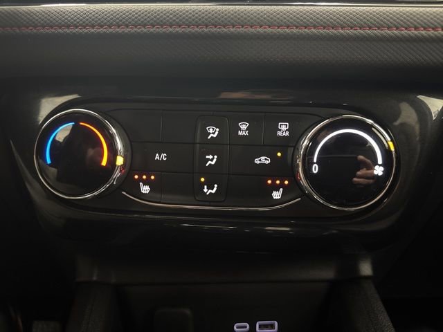 Used 2025 Chevrolet TrailBlazer RS image 17