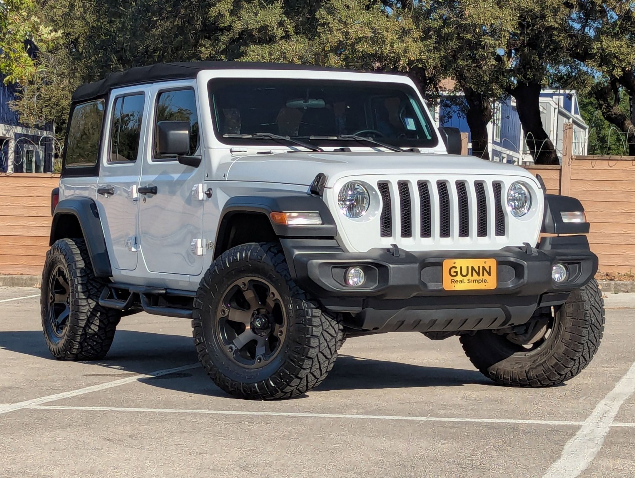 Used 2018 Jeep Wrangler Unlimited Sport image 2