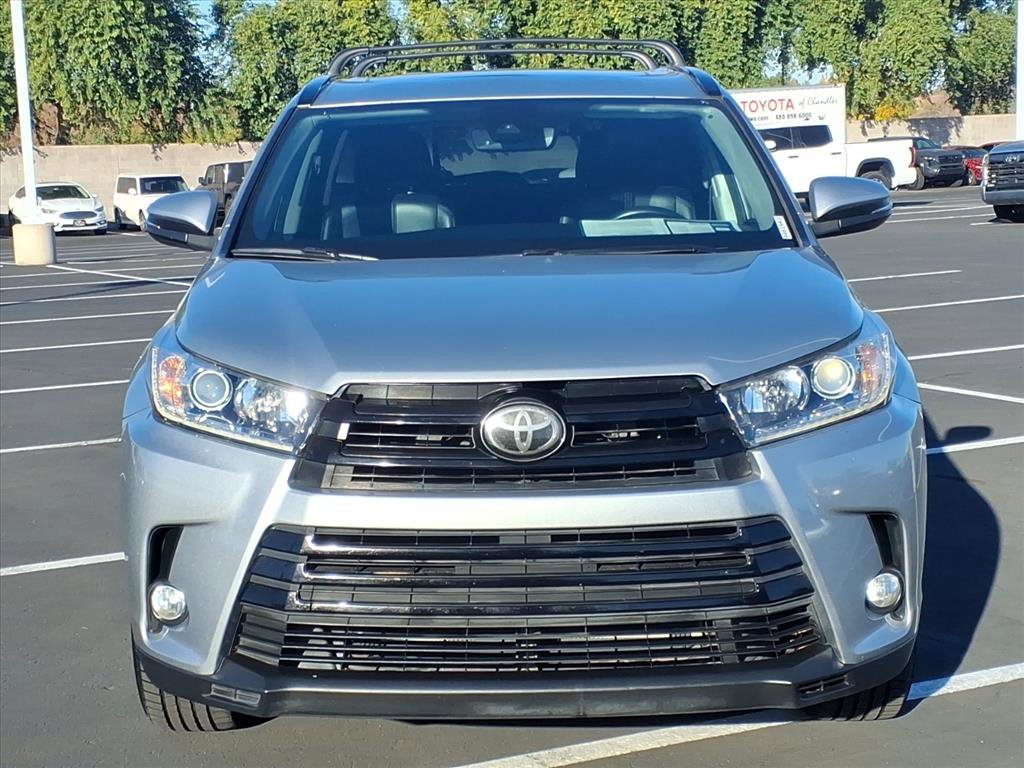 Used 2017 Toyota Highlander SE image 6