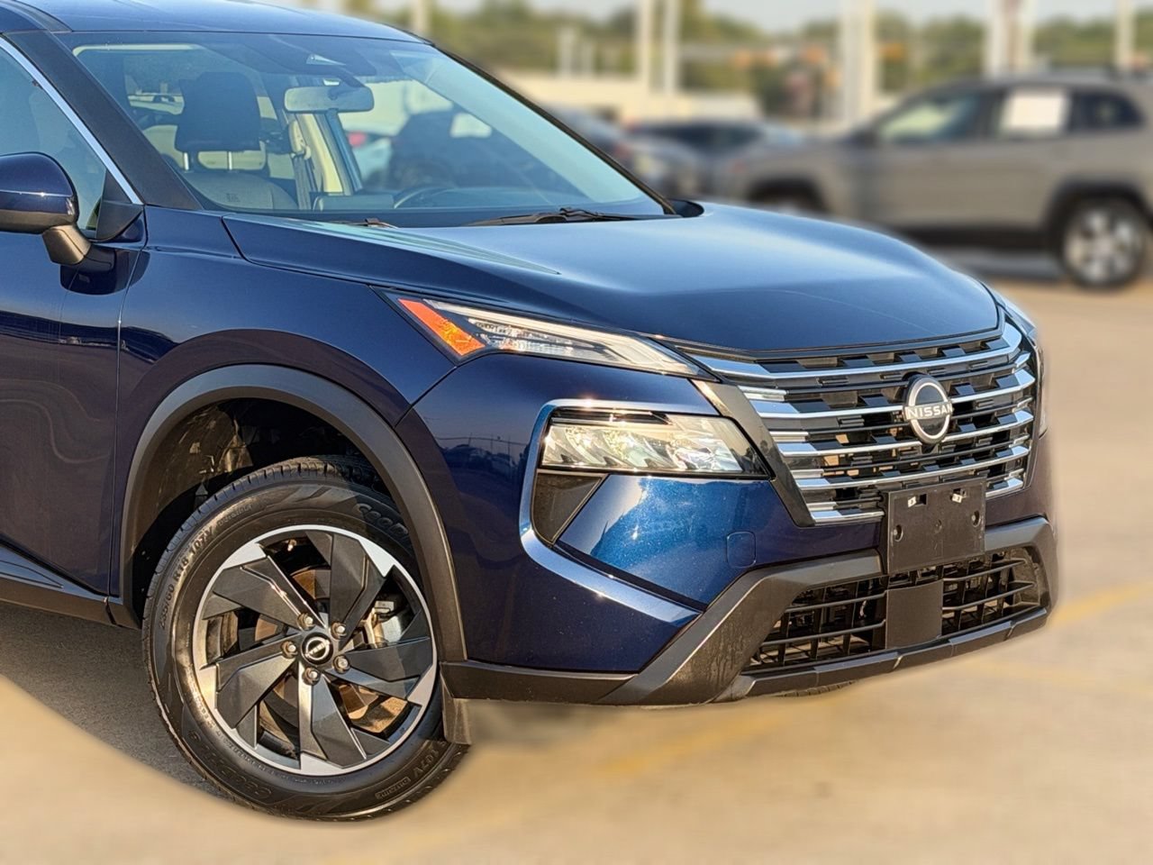 Certified 2025 Nissan Rogue SV FWD image 9