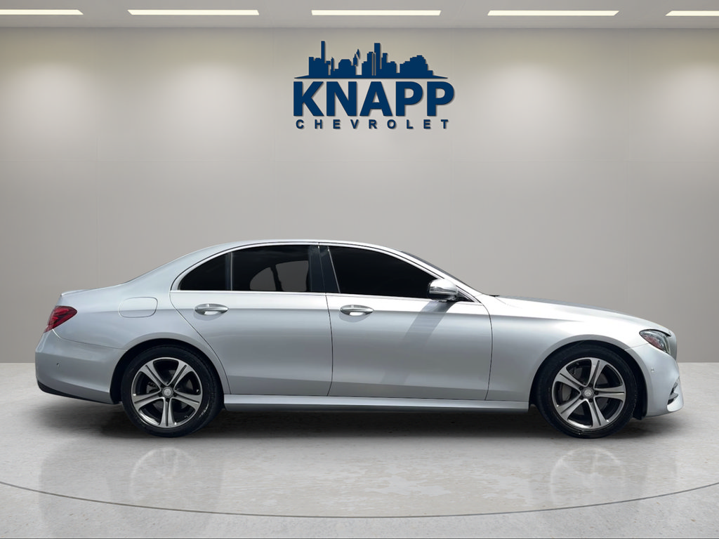 Used 2017 Mercedes-Benz E 300 4MATIC image 6