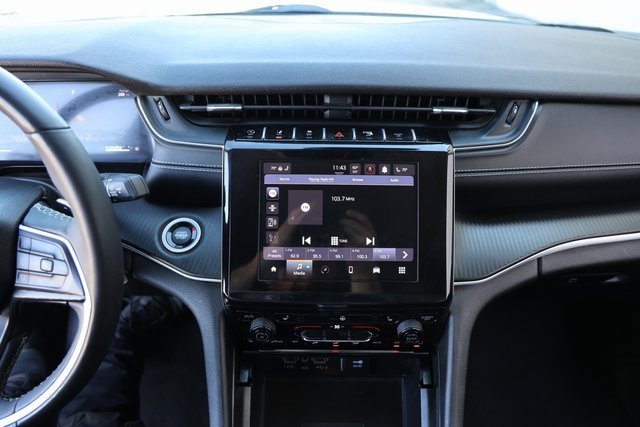 Used 2024 Jeep Grand Cherokee L Laredo w/ Luxury Tech Group I image 18