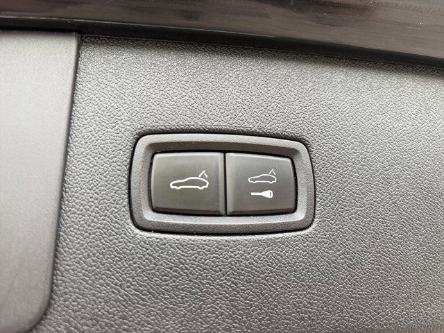 Used 2019 Porsche Cayenne Turbo image 8