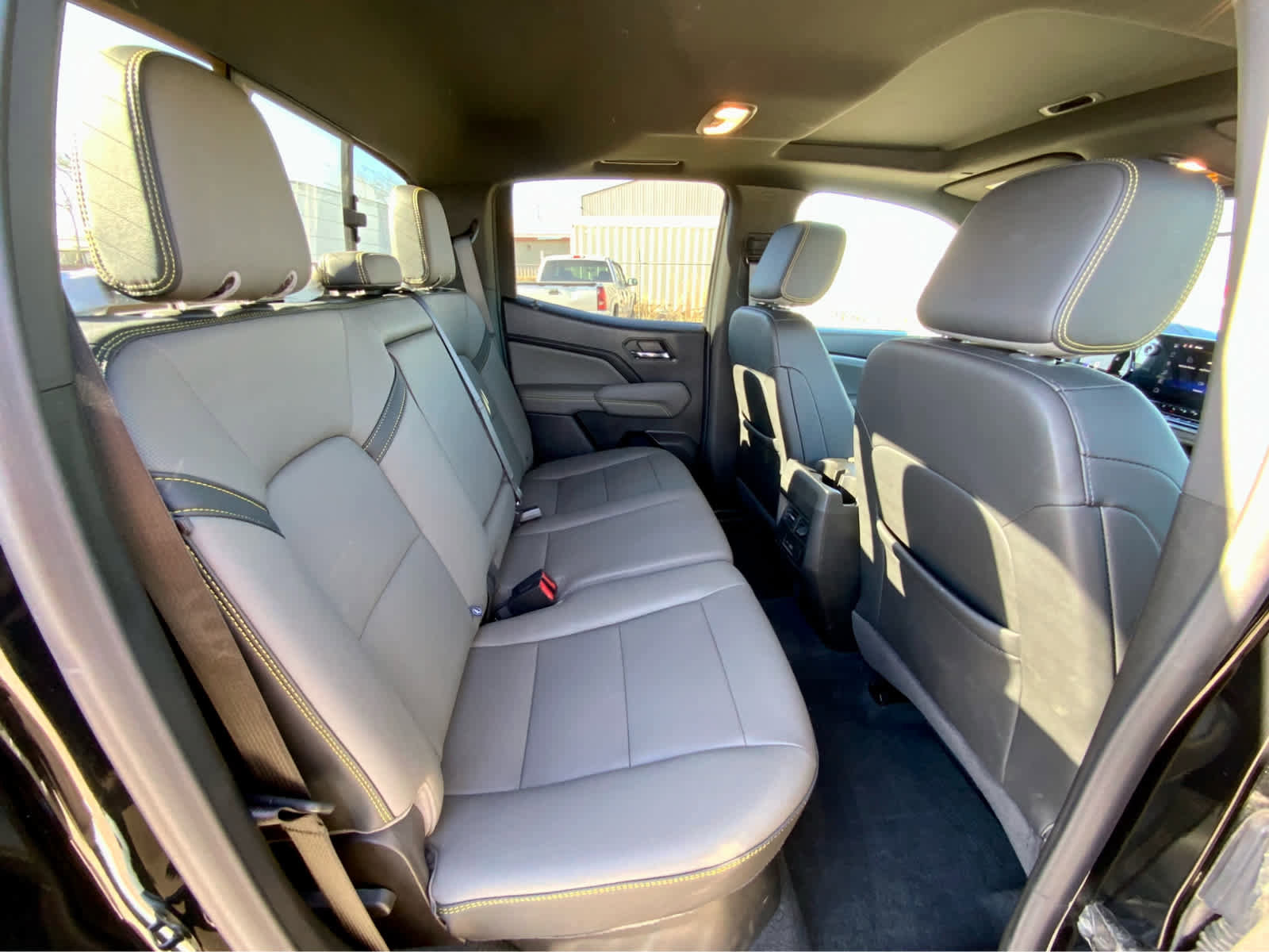 Certified 2025 Chevrolet Colorado ZR2 w/ Midnight Edition image 28