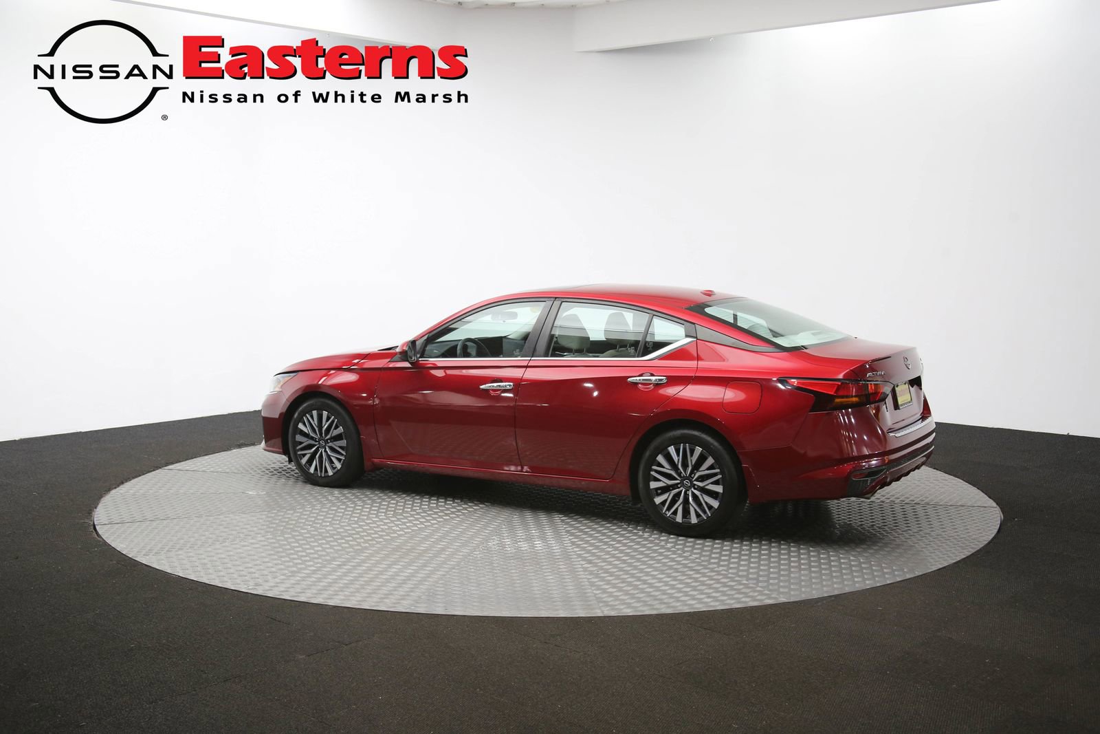 Used 2023 Nissan Altima 2.5 SV w/ SV Premium Package image 99