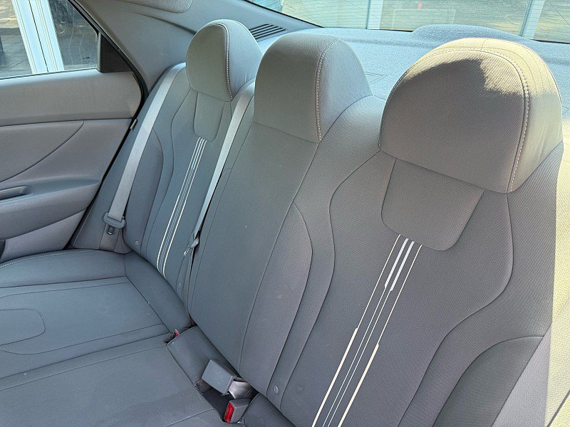 Used 2024 Hyundai Elantra SEL FWD image 6