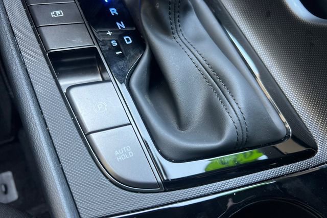 Used 2025 Hyundai Elantra SEL FWD image 38