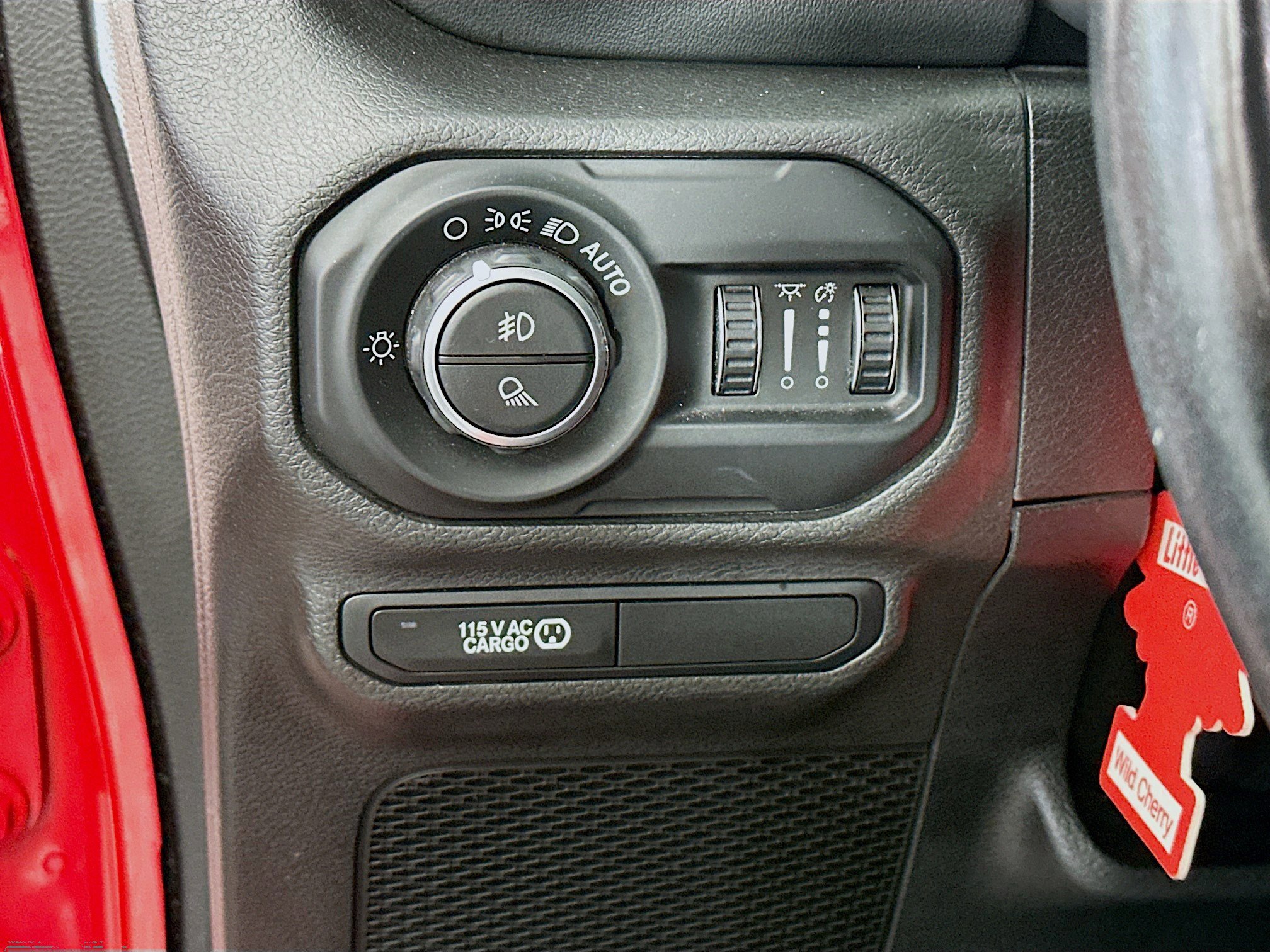 Used 2020 Jeep Gladiator Overland image 10