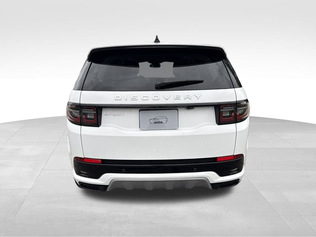 New 2024 Land Rover Discovery Sport S image 8
