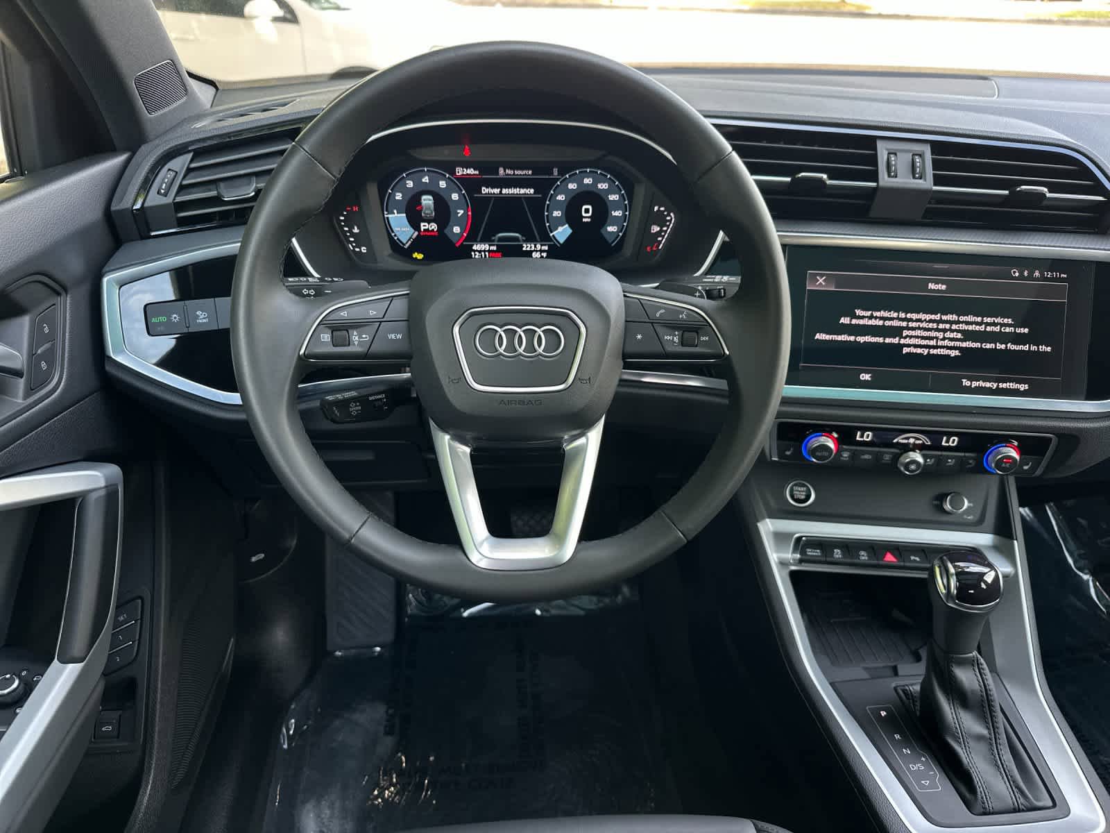 Used 2025 Audi Q3 2.0T Premium w/ Convenience Package AWD/4WD image 14