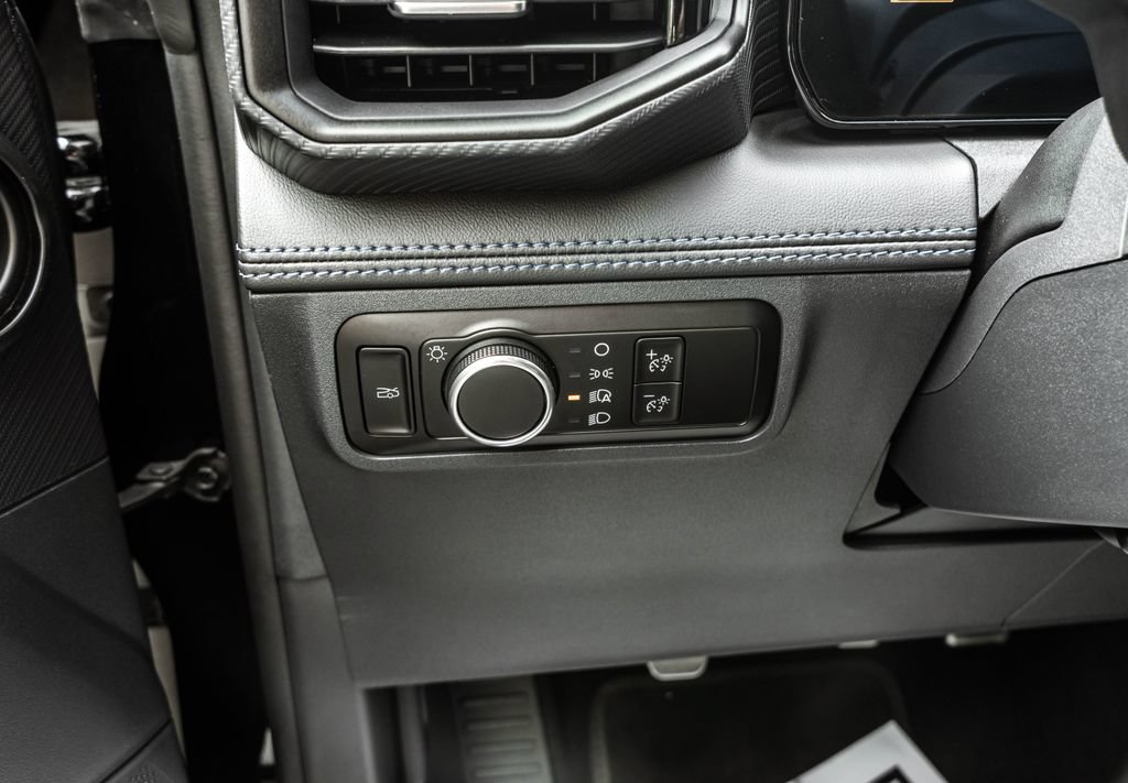 Used 2024 Ford Mustang Dark Horse w/ Dark Horse Handlin Package RWD image 18
