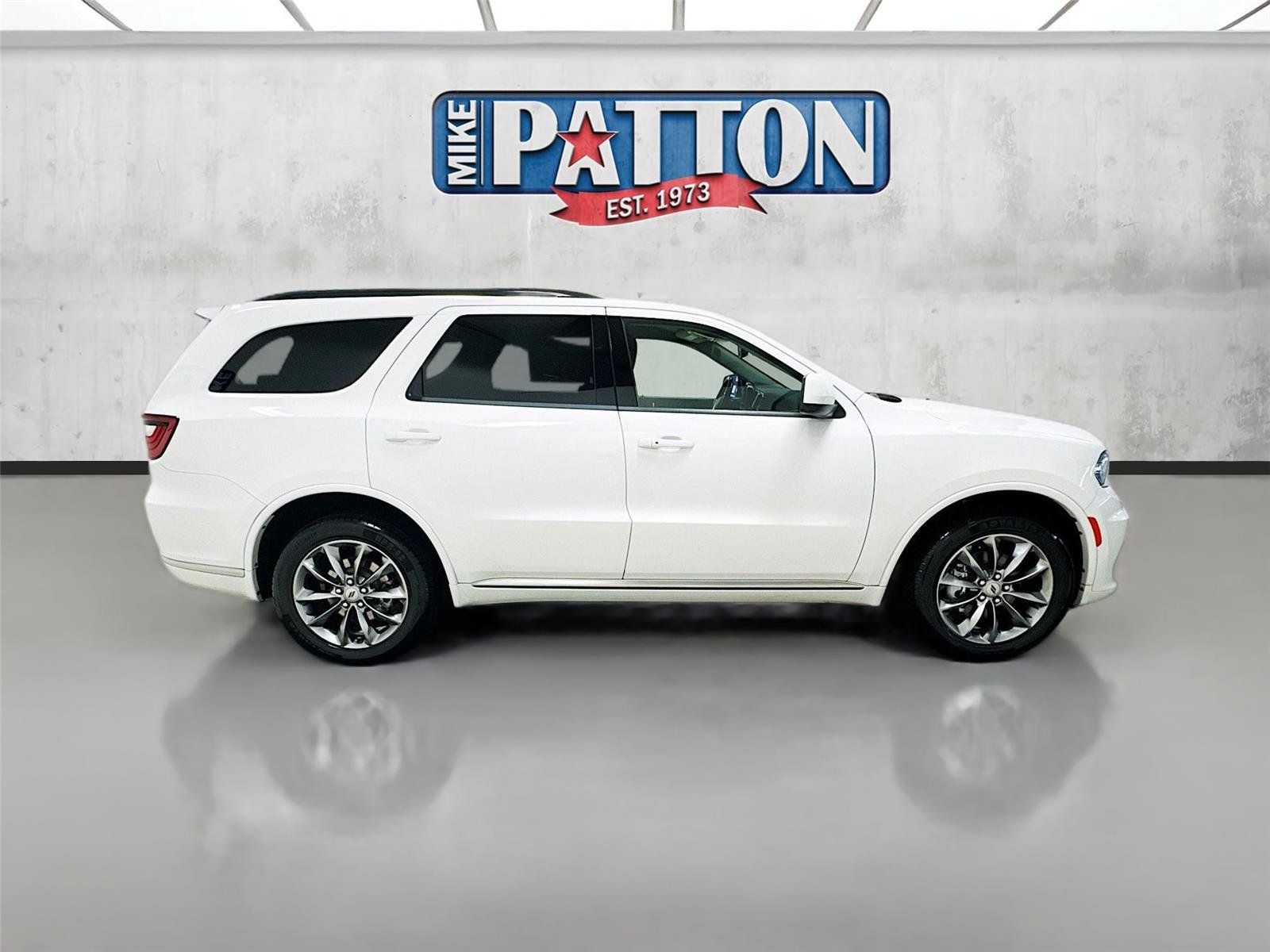 Used 2022 Dodge Durango SXT w/ Anodized Platinum Package image 8