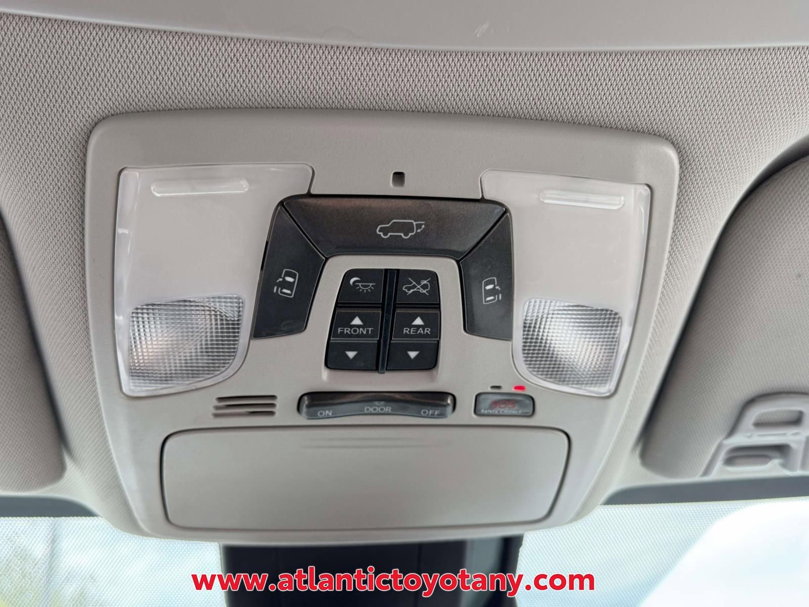 Used 2019 Toyota Sienna Limited Premium AWD/4WD image 34