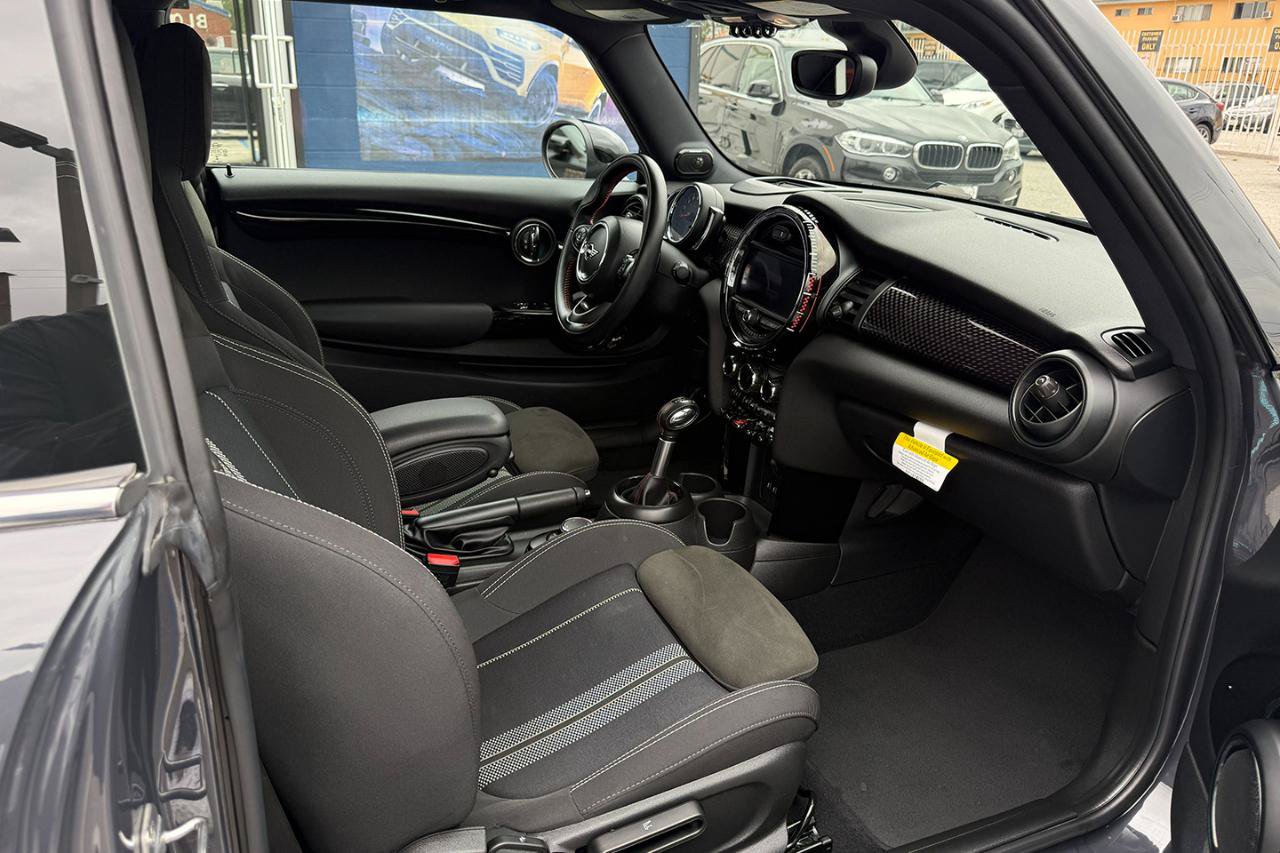 Used 2019 MINI Cooper John Cooper Works w/ Premium Package FWD image 18