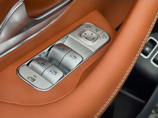 New 2027 Mercedes-Benz GLE 53e AMG 4MATIC image 17