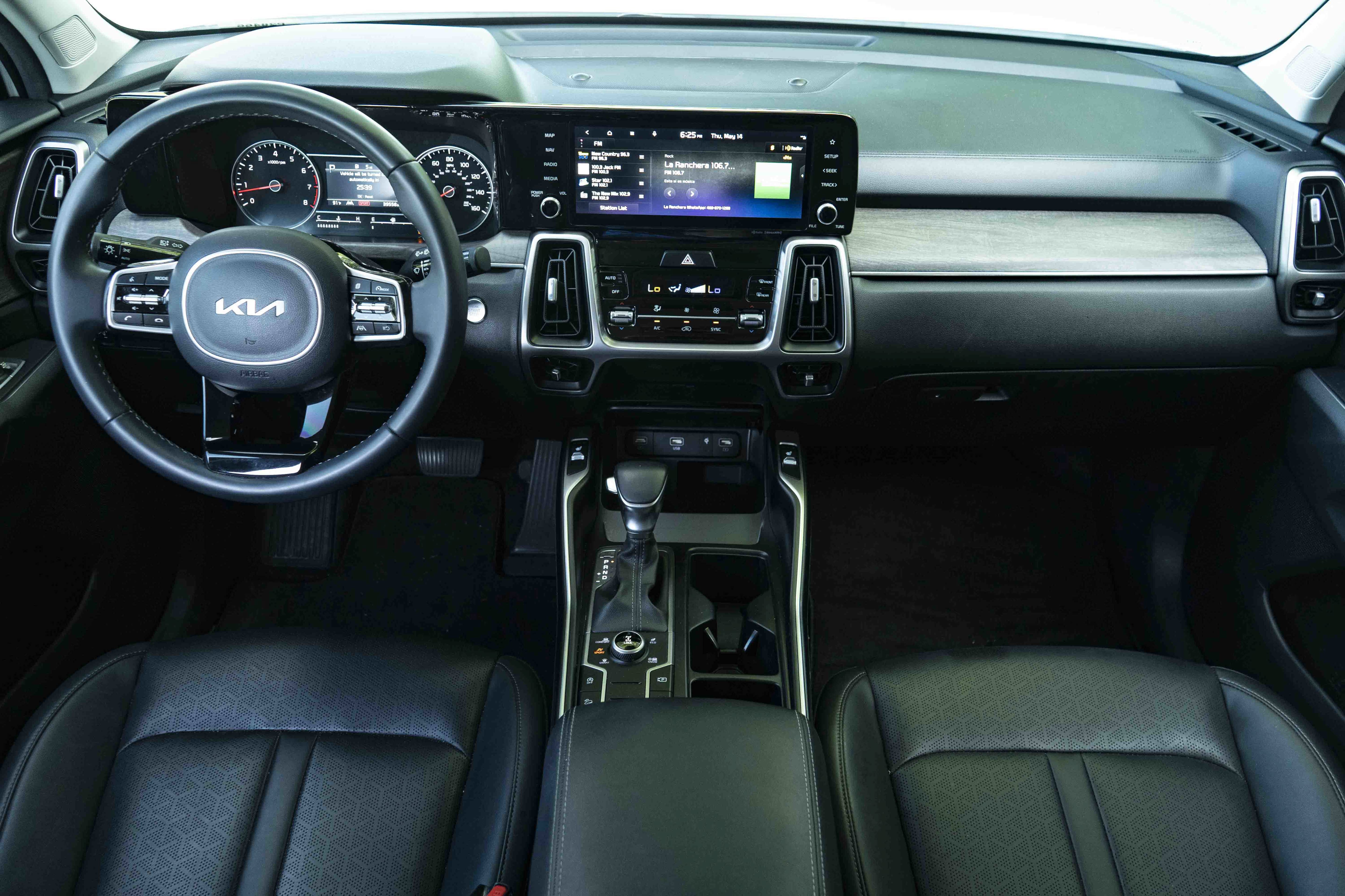 Used 2023 Kia Sorento S AWD/4WD image 26