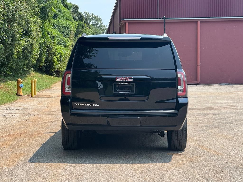 Used 2020 GMC Yukon XL SLT w/ Open Road Package AWD/4WD image 6