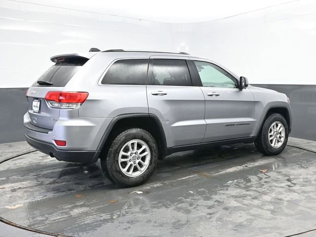 Used 2019 Jeep Grand Cherokee Laredo AWD/4WD image 7