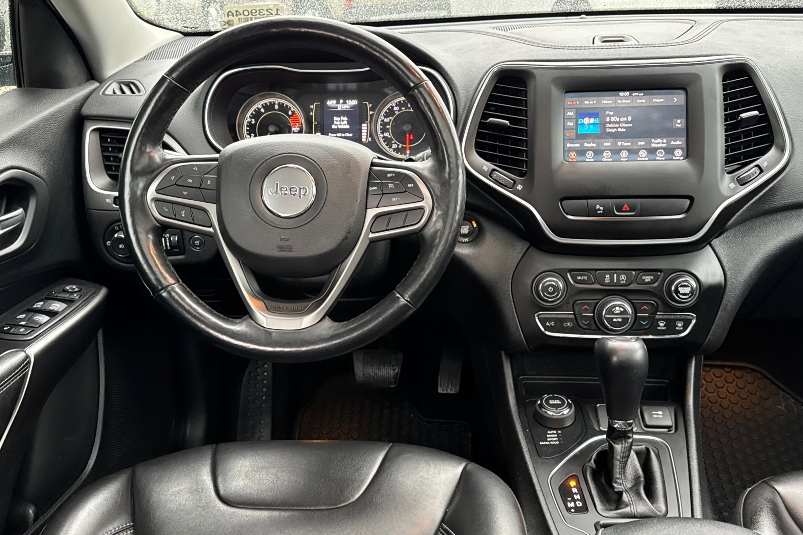 Used 2020 Jeep Cherokee Latitude Plus w/ Comfort/Convenience Group image 14