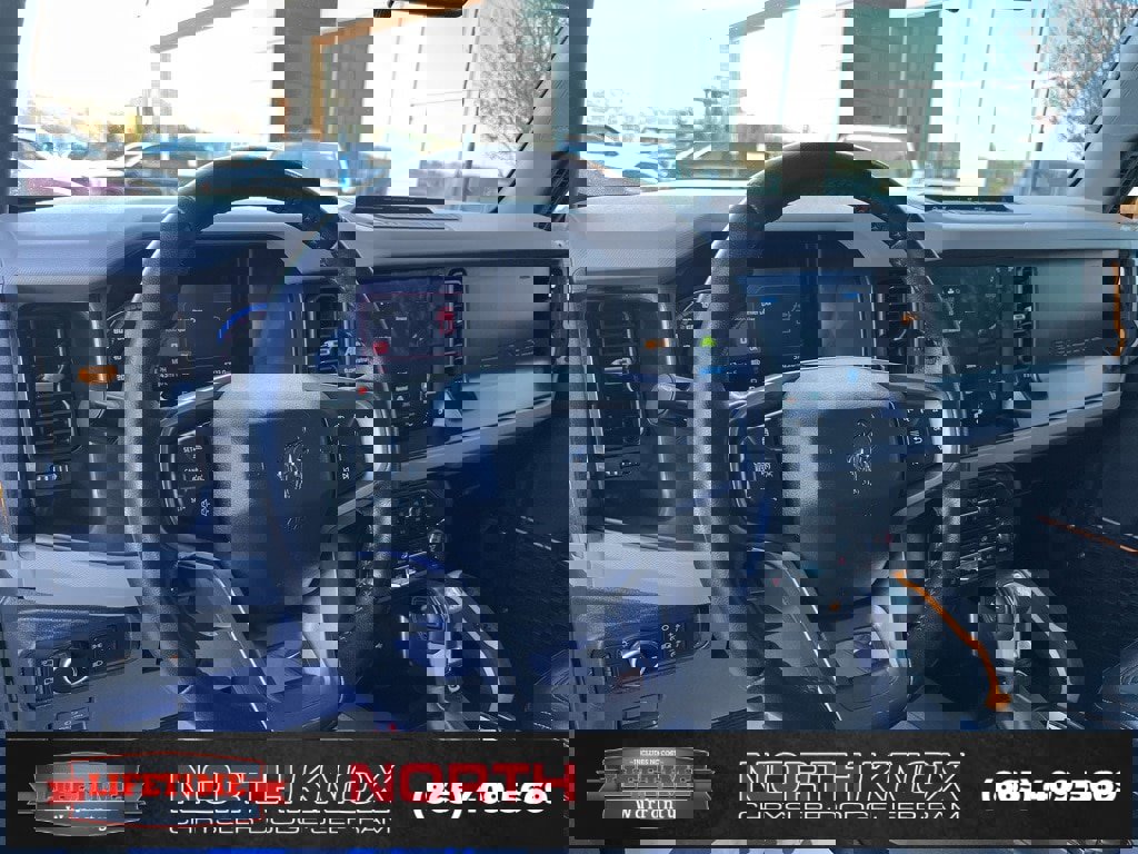 Used 2021 Ford Bronco Badlands image 6