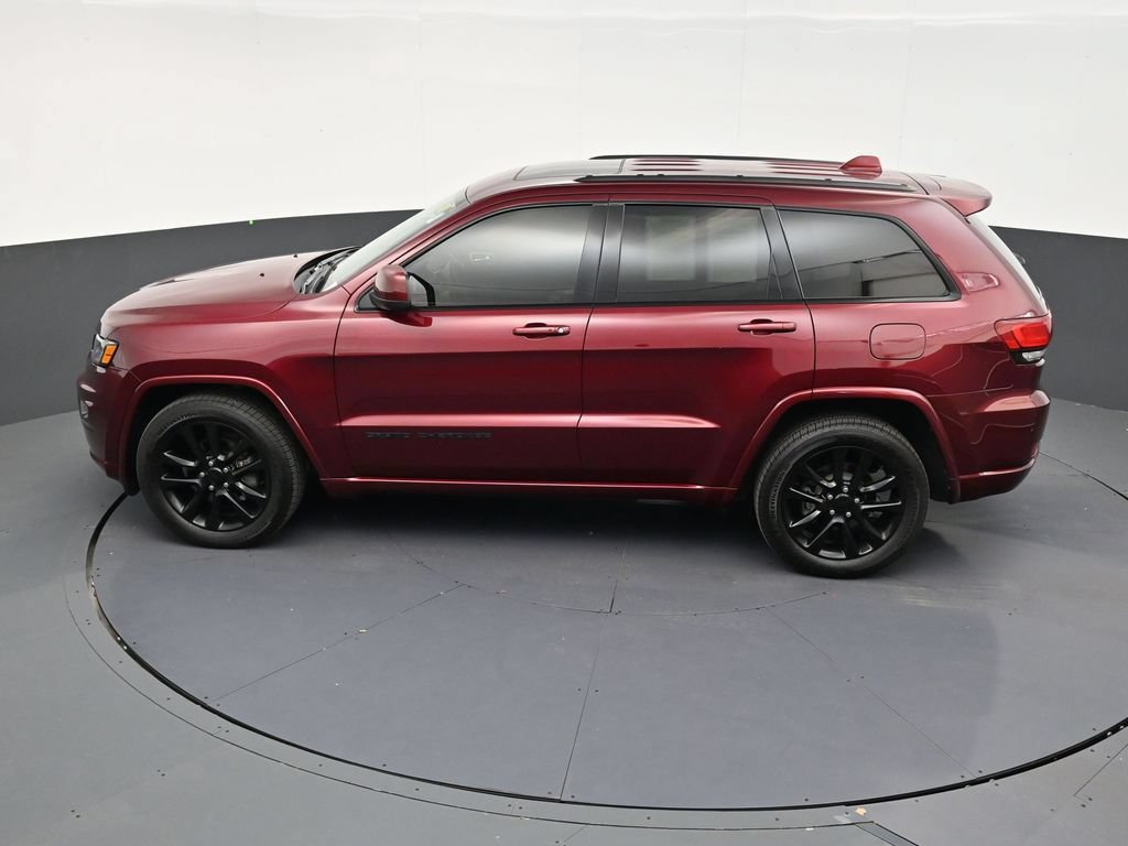Used 2020 Jeep Grand Cherokee Altitude RWD image 14