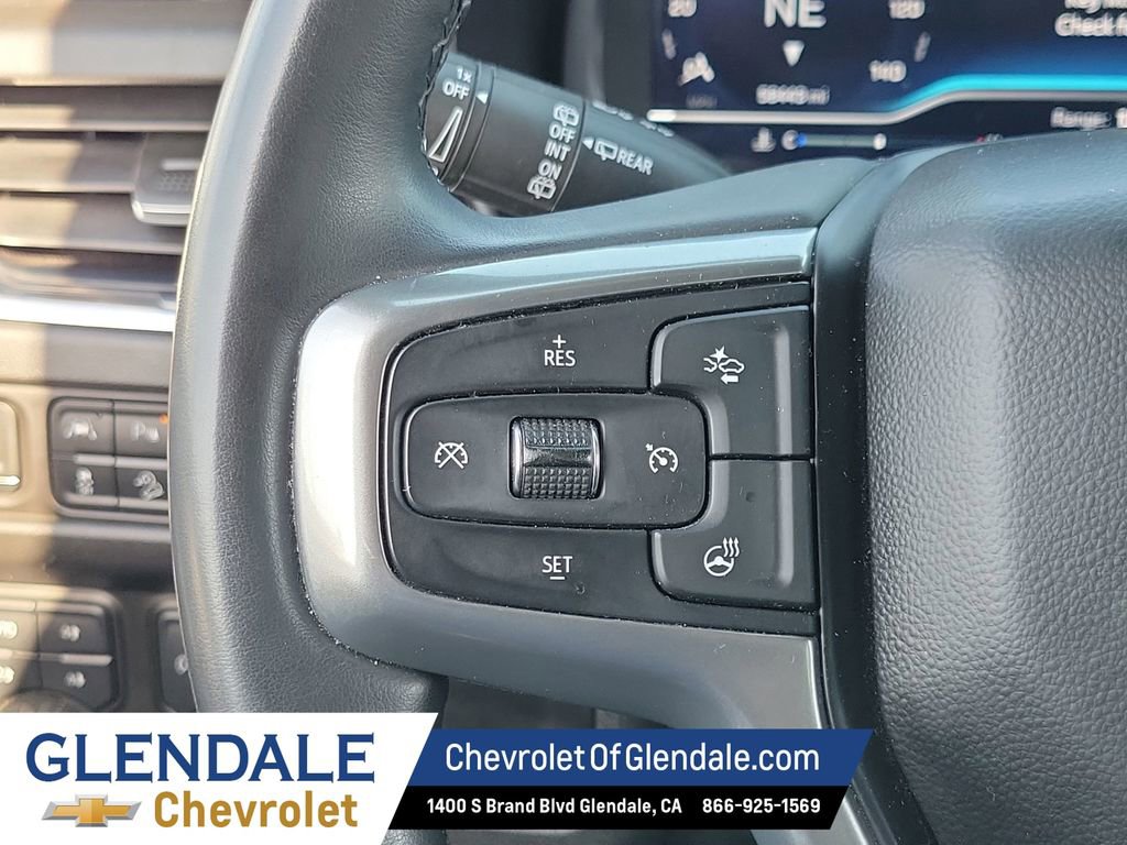 Used 2023 Chevrolet Suburban Premier image 32