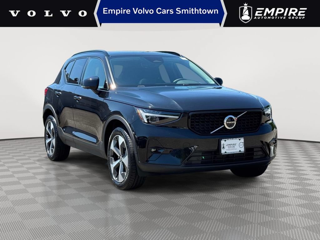 Certified 2026 Volvo XC40 B5 Plus w/ Protection Package Premier AWD/4WD video 1