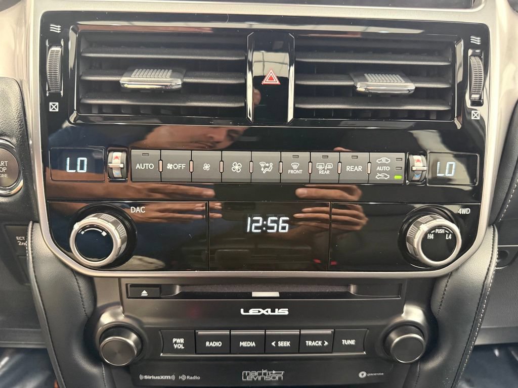 Used 2023 Lexus GX 460 Premium AWD/4WD image 46