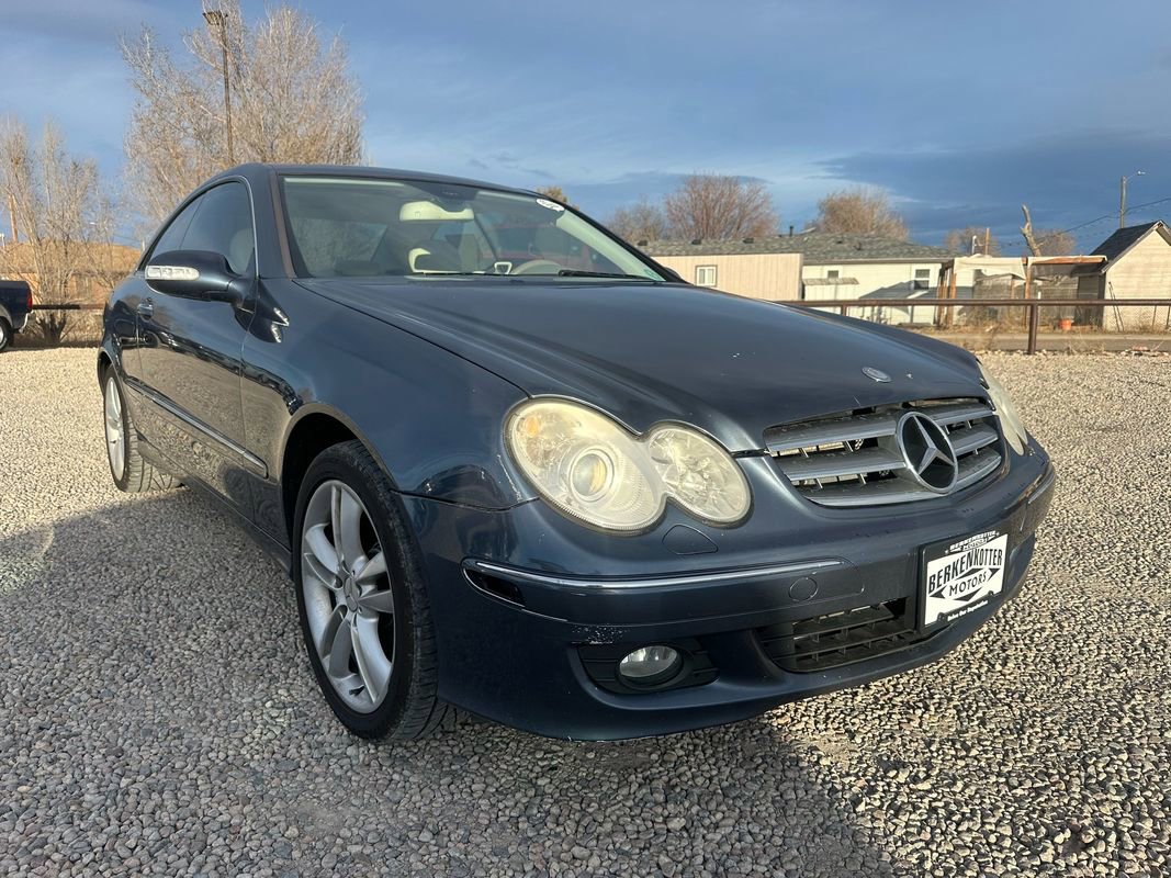 Used 2007 Mercedes-Benz CLK 350 Coupe image 2