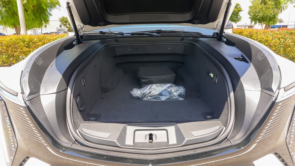 New 2025 Cadillac Escalade IQ Luxury 2 image 10