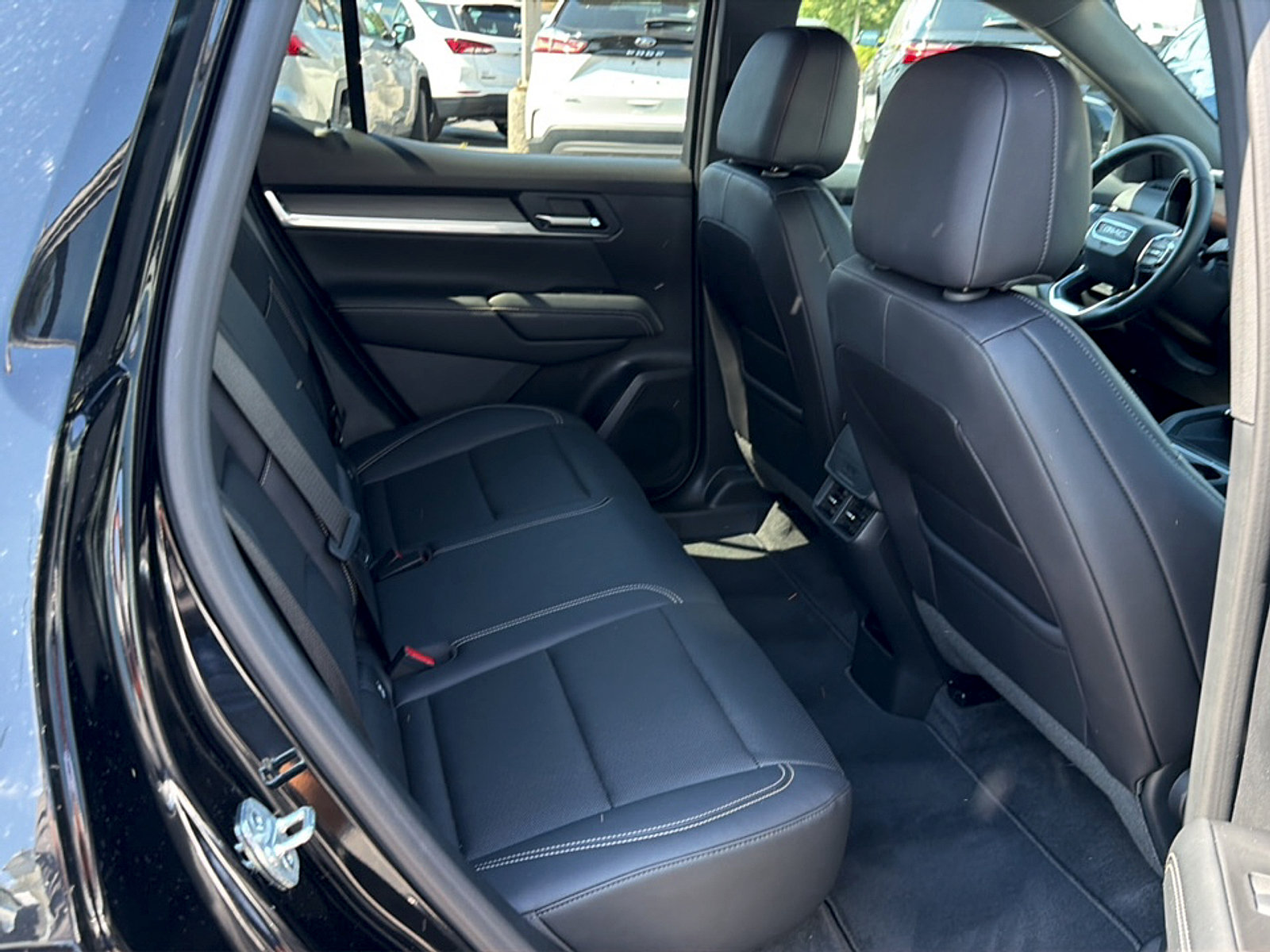 Used 2026 GMC Terrain Elevation w/ Elevation Premium Package AWD/4WD image 9