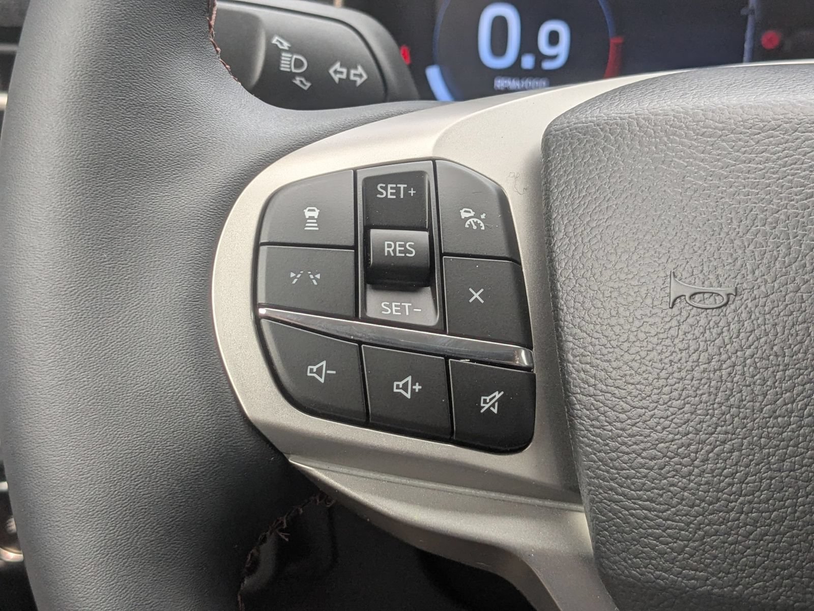 New 2026 Ford Explorer Active w/ Active Comfort Package AWD/4WD image 17