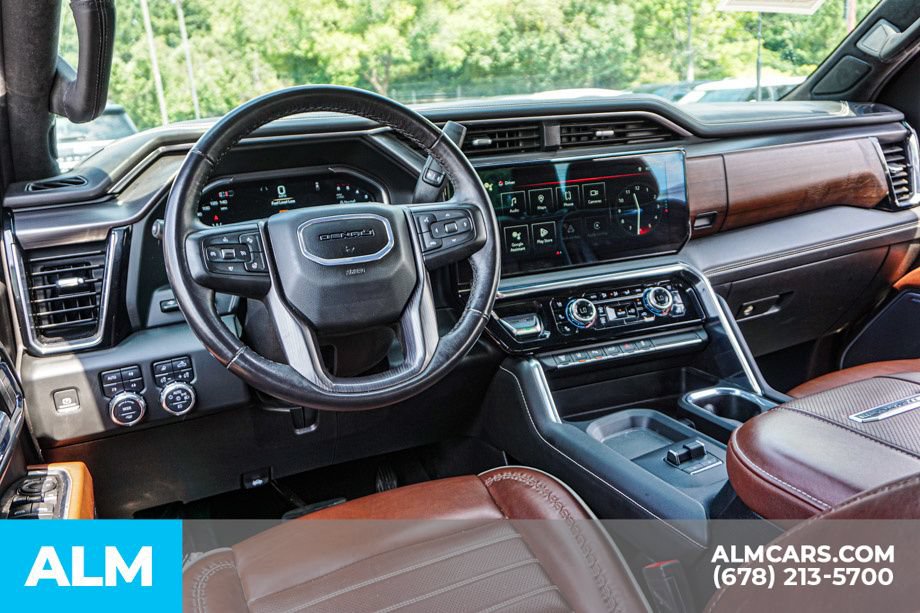 Used 2024 GMC Sierra 3500 Denali Ultimate AWD/4WD image 26