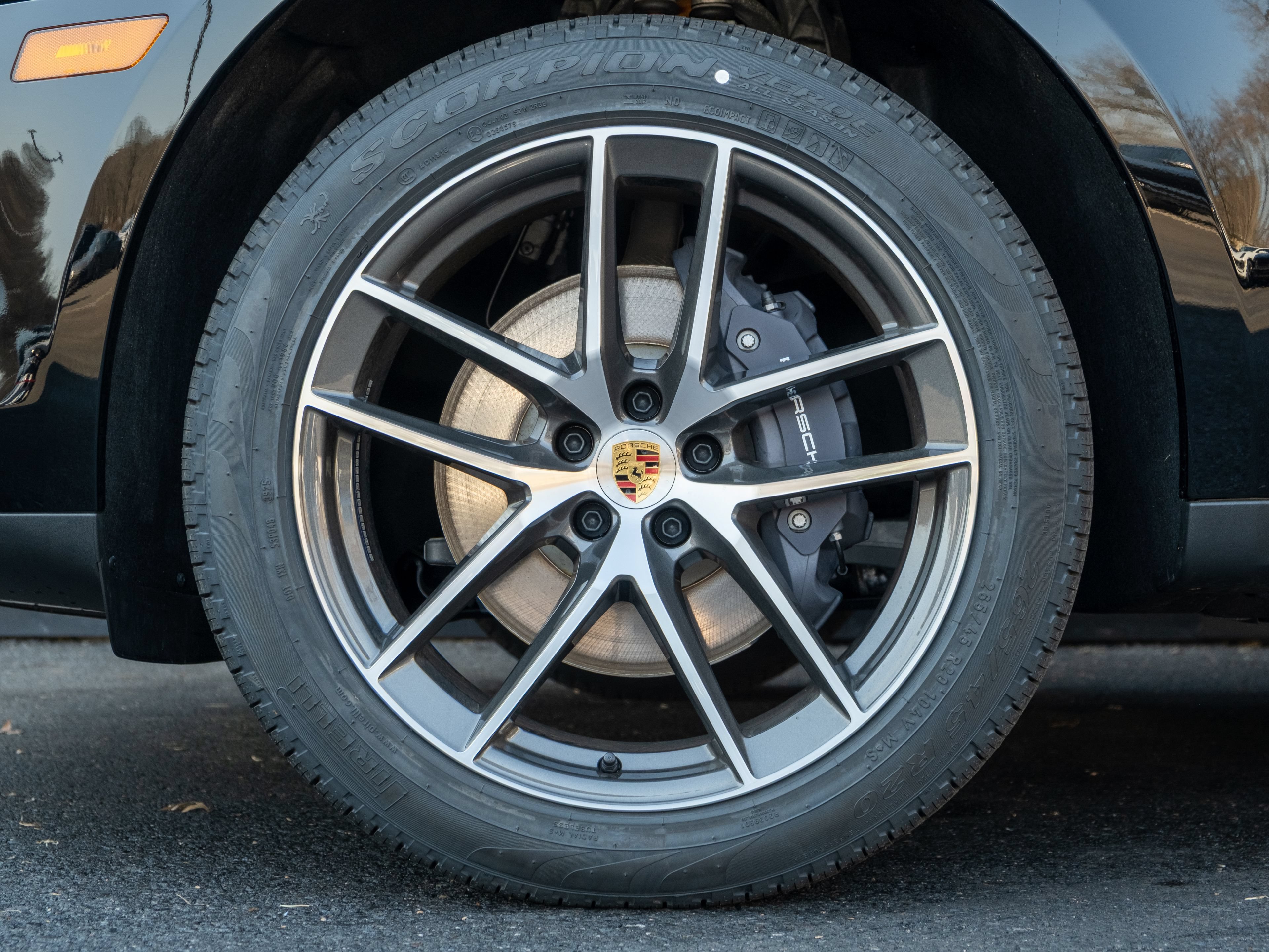 Certified 2026 Porsche Macan Turbo AWD/4WD image 12