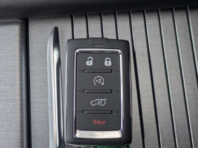 New 2026 Jeep Grand Wagoneer L Limited w/ Premium Group II AWD/4WD image 31