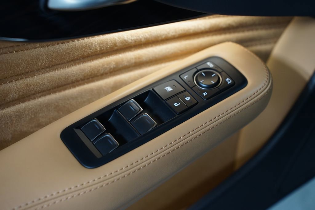Used 2024 Lexus LS 500 w/ Interior Upgrade Package RWD image 34