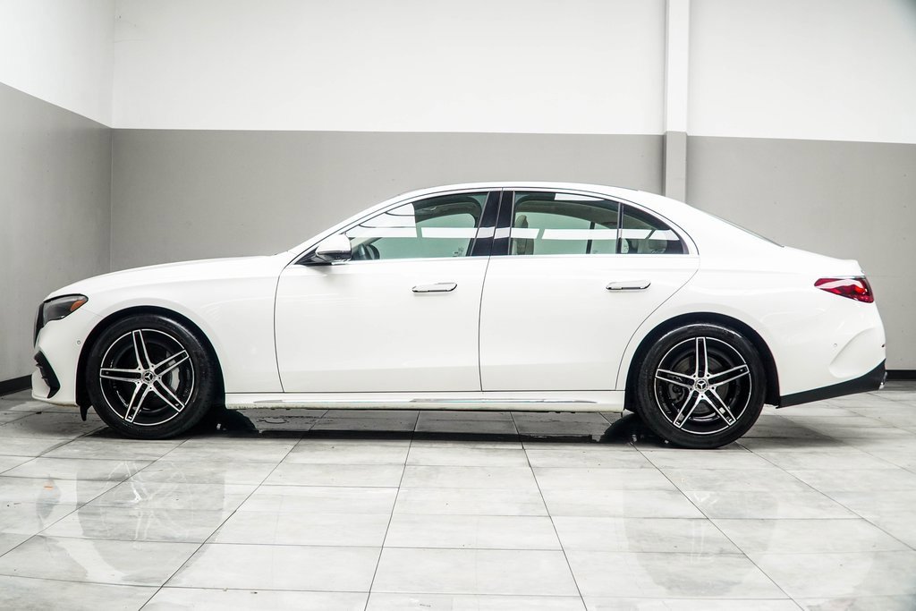 Used 2025 Mercedes-Benz E 350 4MATIC Sedan image 9