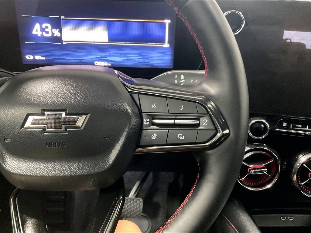 Used 2025 Chevrolet Blazer EV RS AWD/4WD image 23