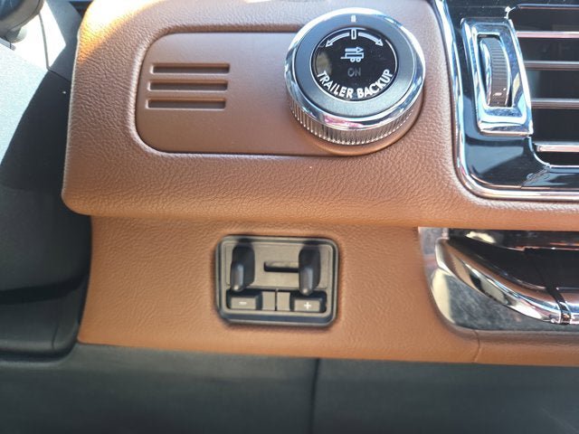 Used 2024 Lincoln Navigator L Reserve w/ Equipment Group 201A AWD/4WD image 26