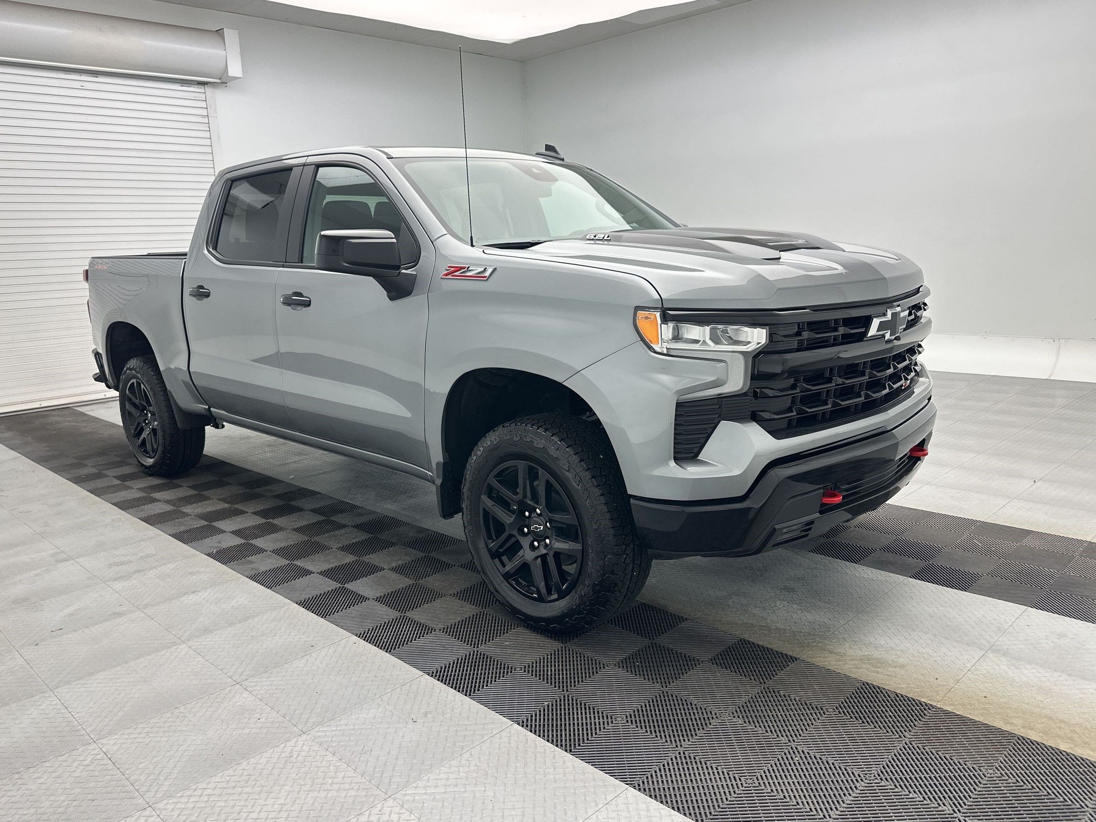 New 2026 Chevrolet Silverado 1500 LT Trail Boss w/ LPO, Dark Essentials Package AWD/4WD image 7