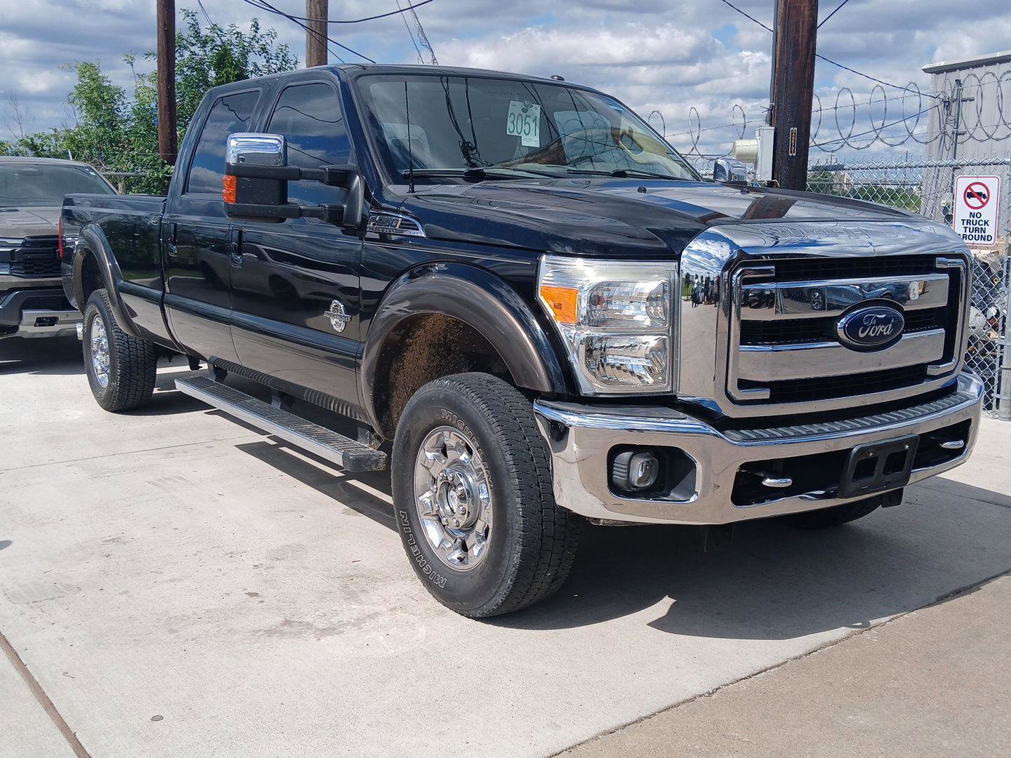 Used 2016 Ford F350 Lariat w/ Chrome Package AWD/4WD image 5