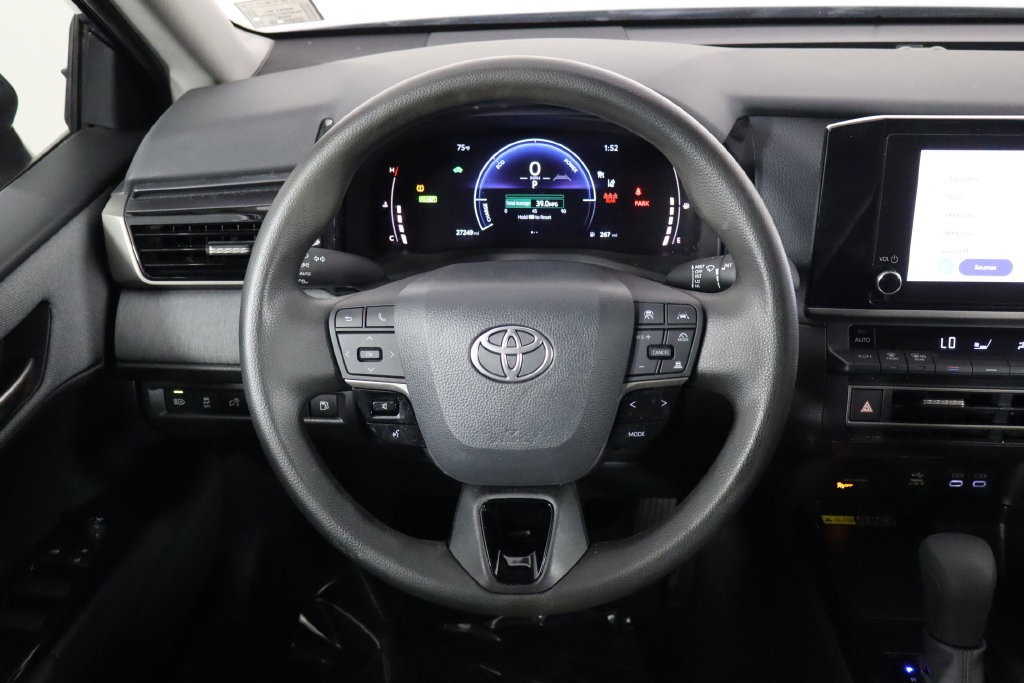 Used 2026 Toyota Camry LE FWD image 7