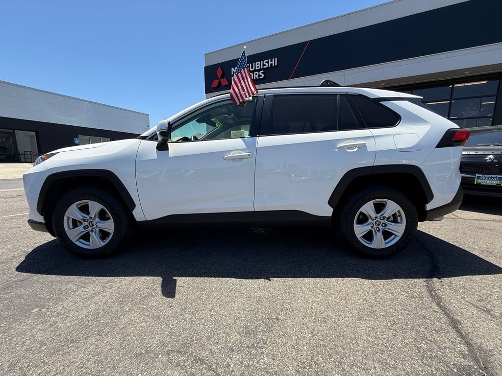 Used 2019 Toyota RAV4 XLE FWD image 8