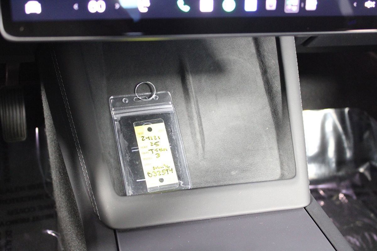 Used 2025 Tesla Model 3 Long Range RWD image 9