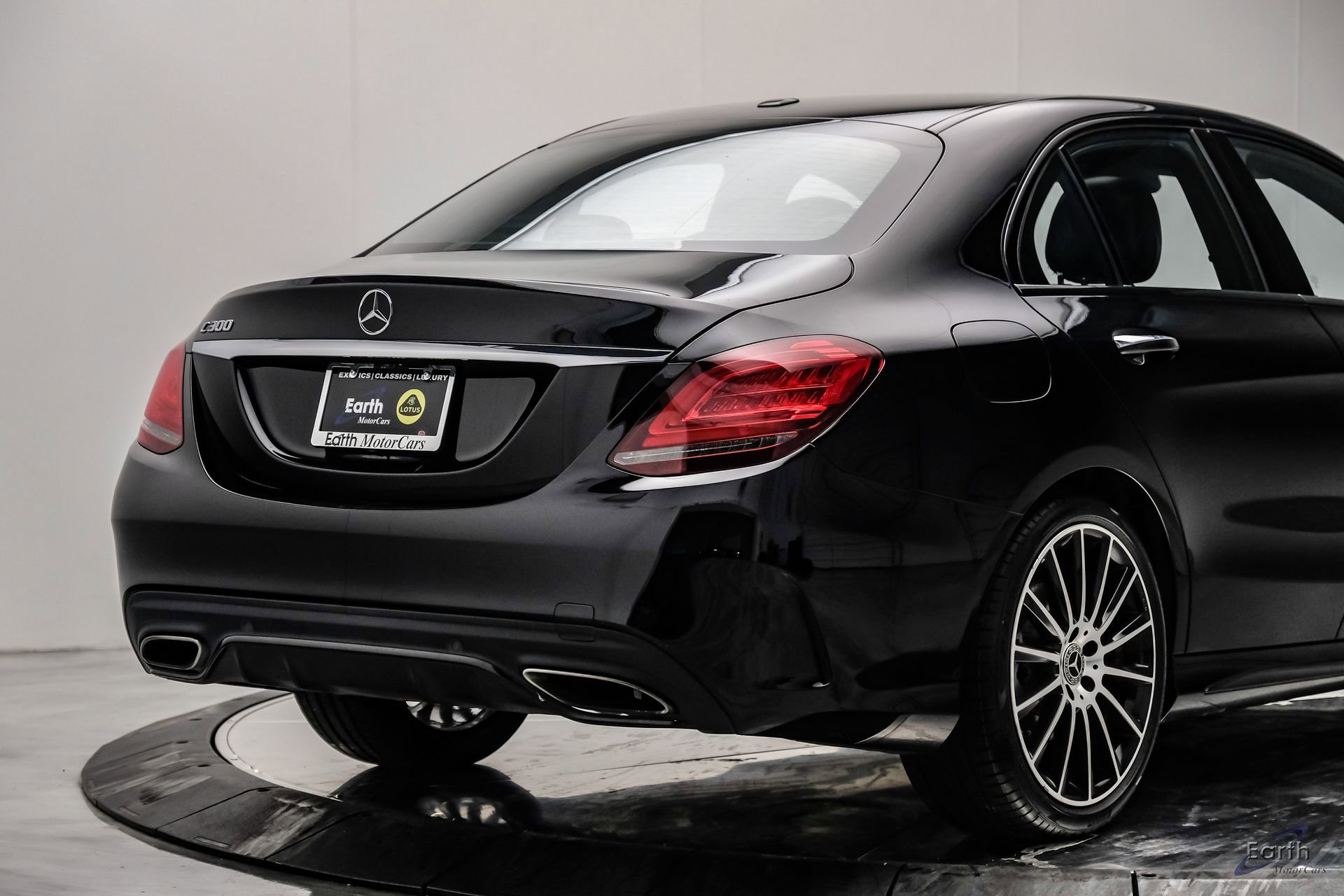 Used 2019 Mercedes-Benz C 300 Sedan image 17