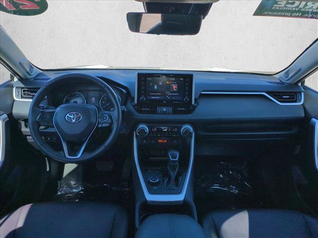 Certified 2021 Toyota RAV4 XLE Premium AWD/4WD image 18