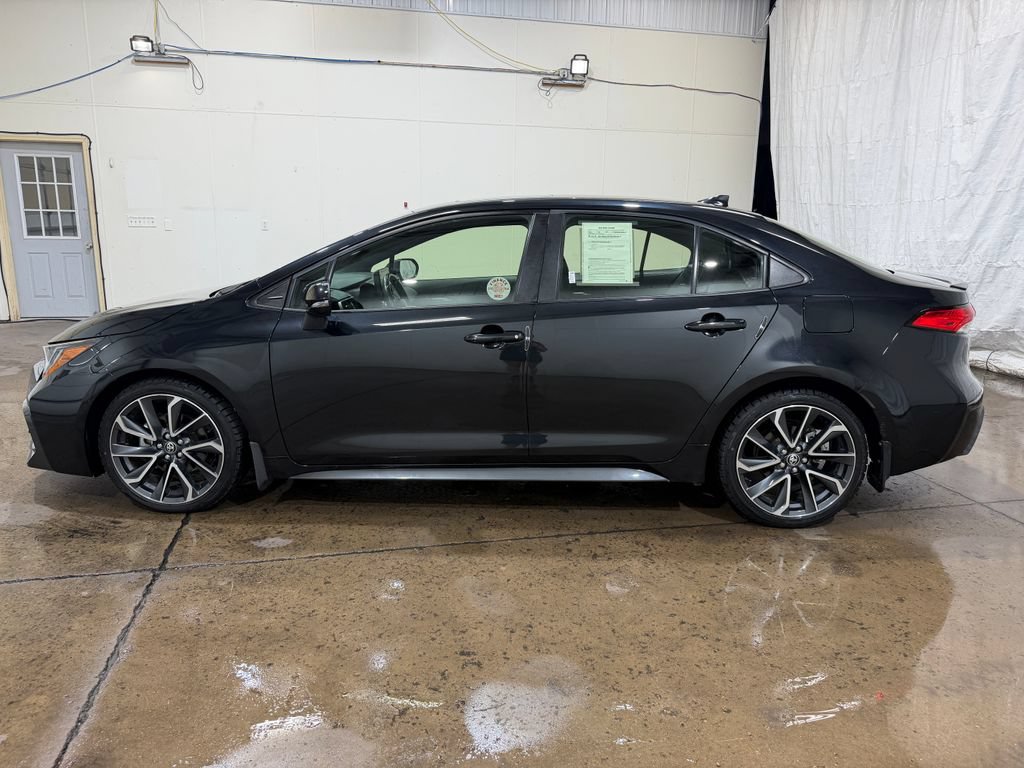 Used 2022 Toyota Corolla SE w/ SE Premium Package FWD image 13